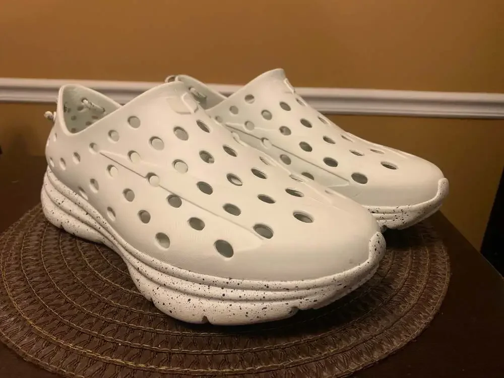 Kane Footwear Revive Active Recovery Slip-On Clogs - White/Blue Speckled 12